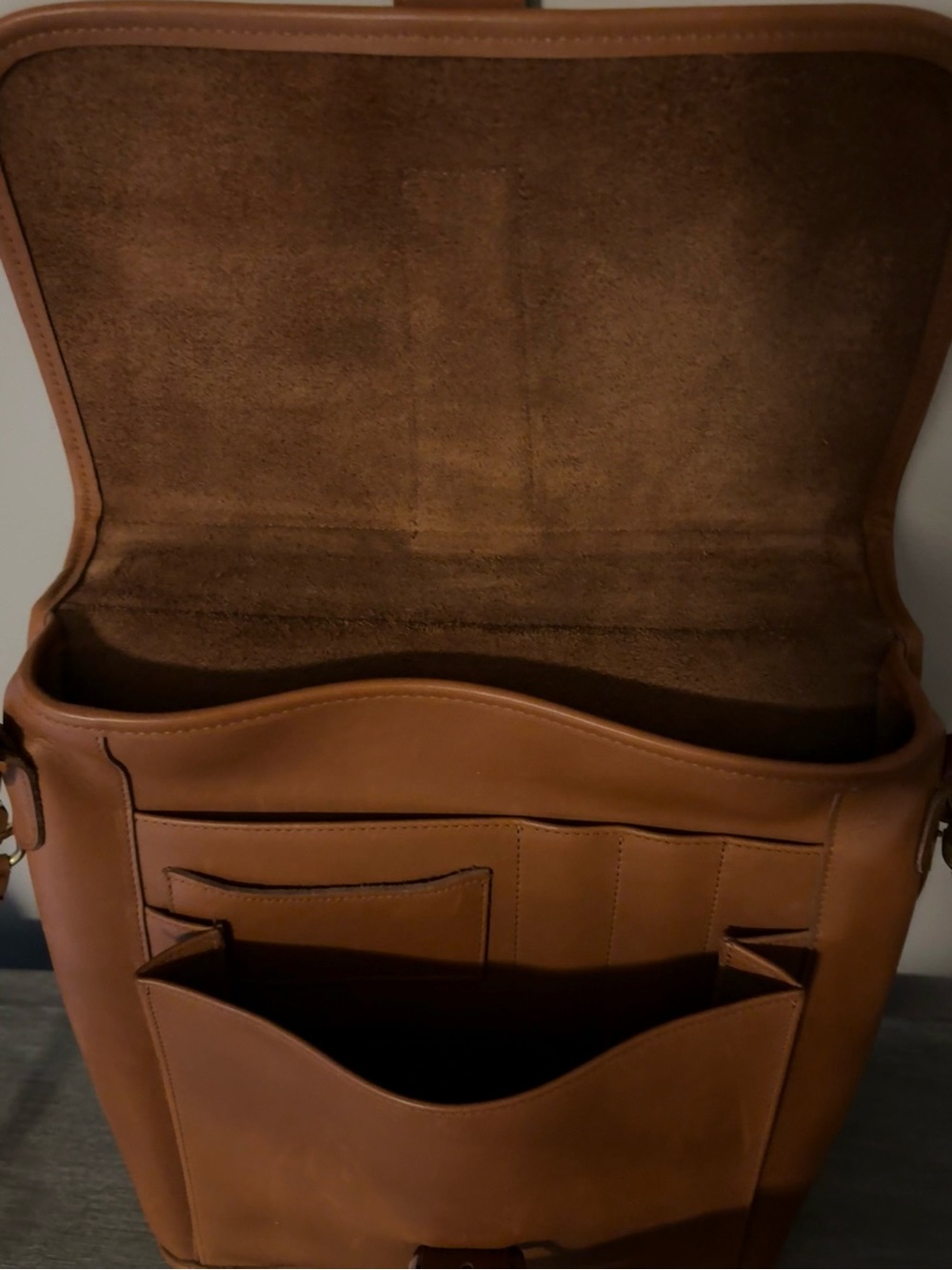 Coach Vintage Leather Emerson Laptop Bag with Brass Hardware - Picture 12 of 14